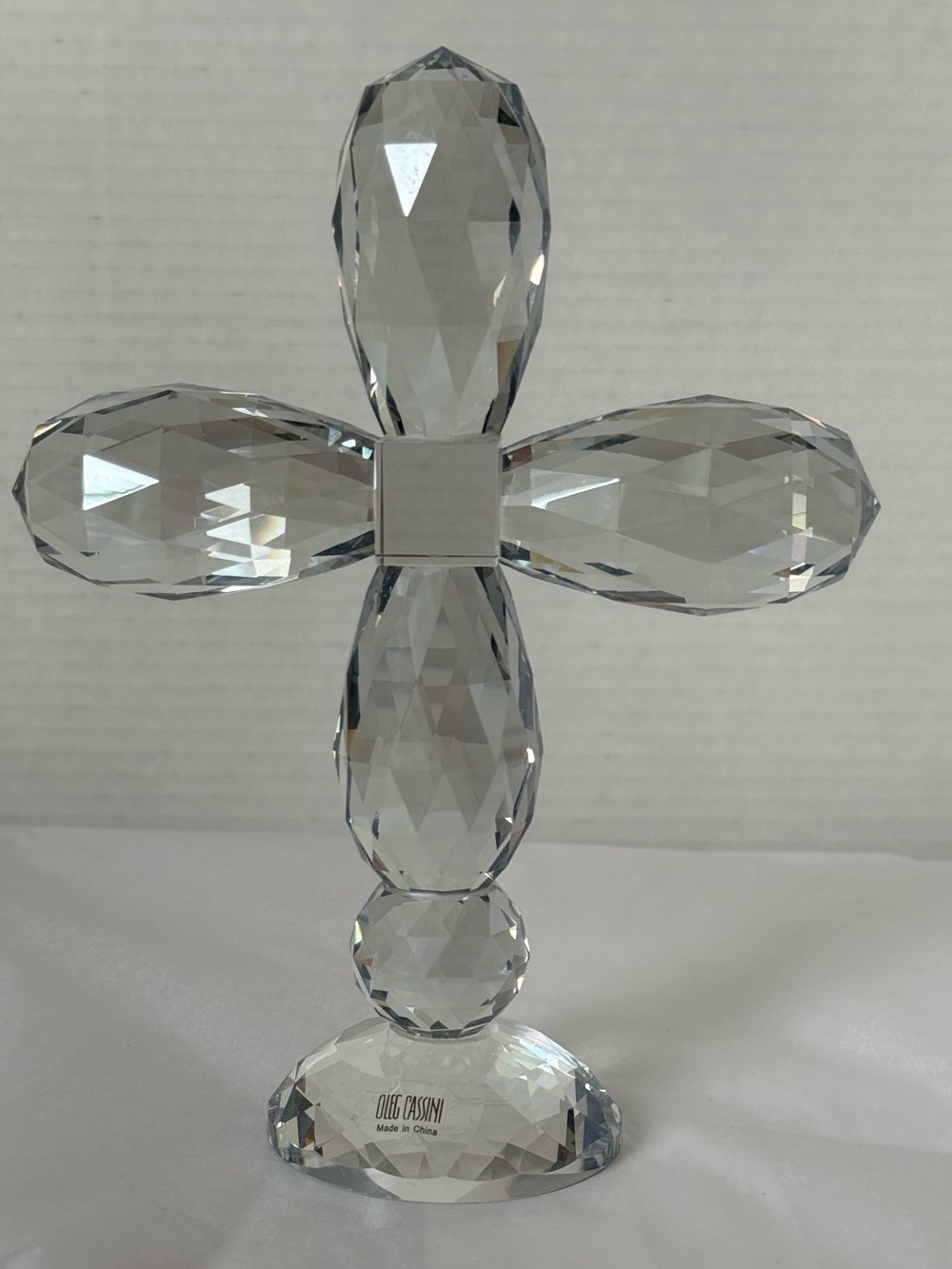 Oleg Cassini Multi-Faceted Clear Crystal Cross w/Base Signed Bottom PaperWeight